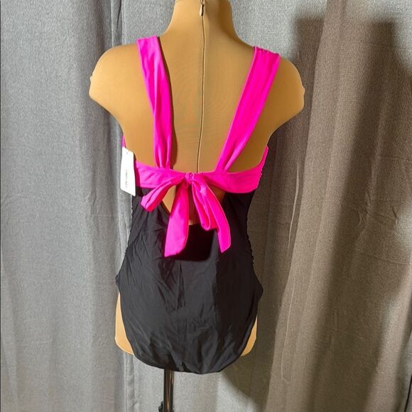 VIMPUNEC Pink and Black Swimsuit - Picture 8 of 14